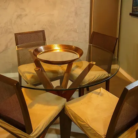 Apartamento 2 quartos 200m da praia e ao lado dos Shoppings Leblon-2